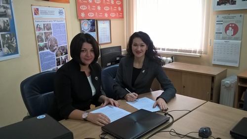 Соглашение о сотрудничестве и взаимодействии между ГУСОН «Кризисный центр помощи женщинам» и Социальный городской компьютерный центр «Орт-Кешернет»