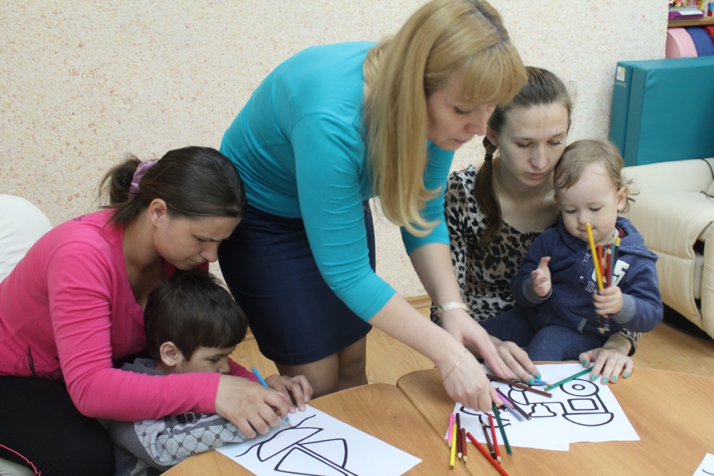 Аппликация из бросового материала Аппликация из бросового материала